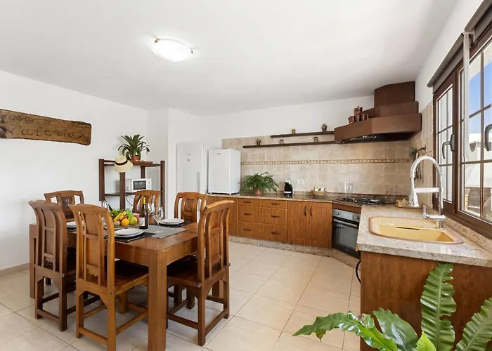 Casa Valeria * تيناجون